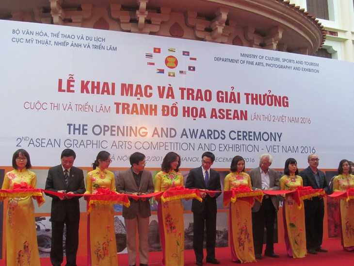Eröffnung der Ausstellung Grafikdesign der ASEAN - ảnh 1
